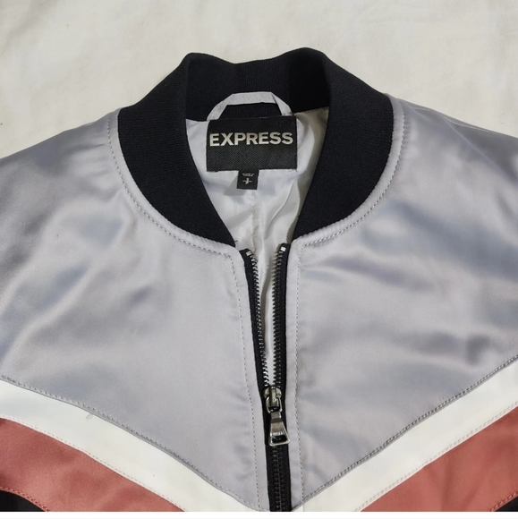 Express Bomber Jacket Satin Silky Quilted Women's Small Y2K Black Gray EUC Retro - Picture 6 of 10
